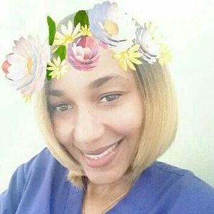 Meet your Posher, Mariela